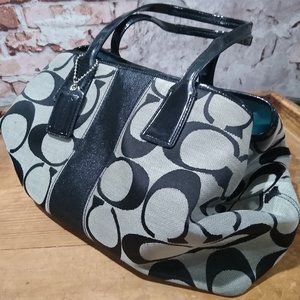 COACH BLACK SIGNATURE STRIPE BLUE LINING